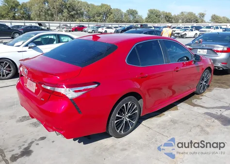 2020 Toyota Camry Se z USA, uszkodzony, nr VIN 4T1G11AK2LU360090